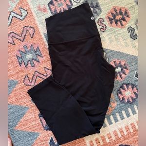 Women’s Lululemon Align 25”
